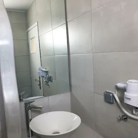 Hotel Sunflower 3*