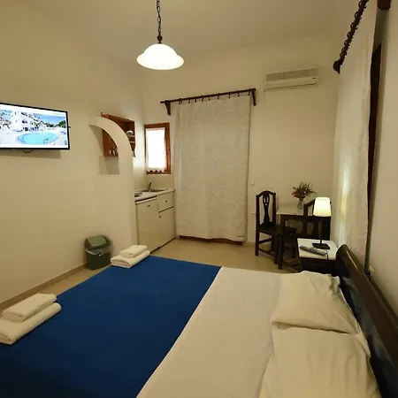 Sunflower Hotel Kamari (Santorini)