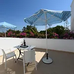 Hotel Sunflower