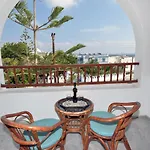 Sunflower 3* Kamari (Santorini)