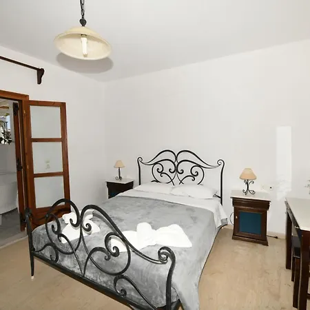 Sunflower Hotel Kamári