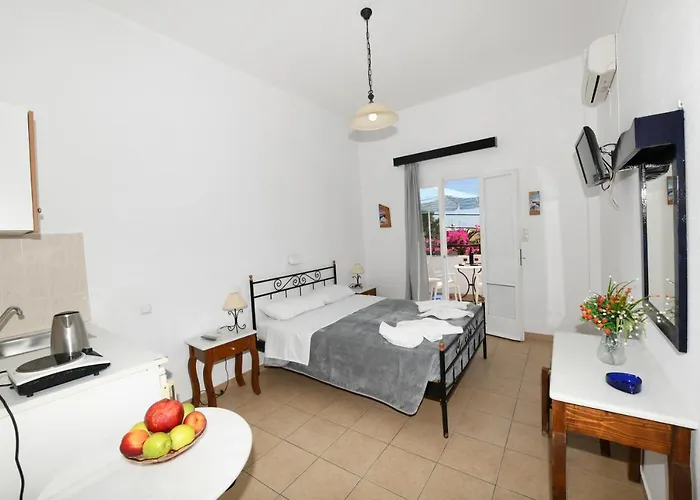 Sunflower Kamari (Santorini)