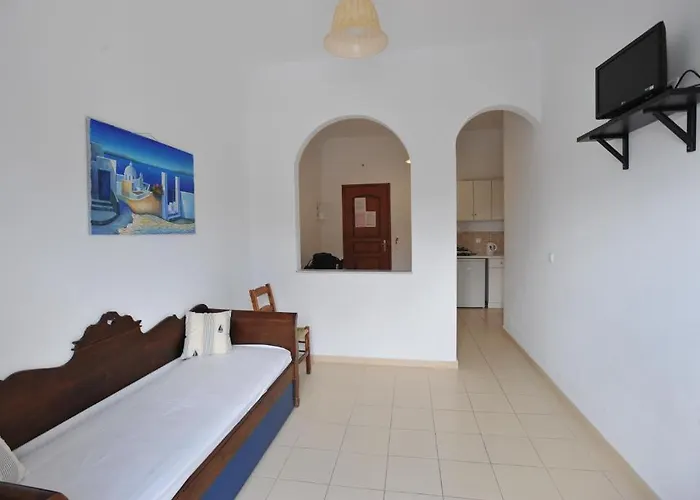 Sunflower 3* Kamari (Santorini)