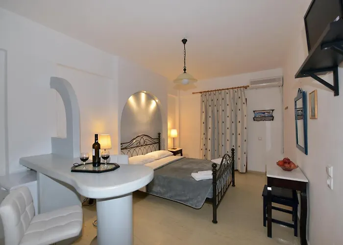 Sunflower 3* Kamari (Santorini)