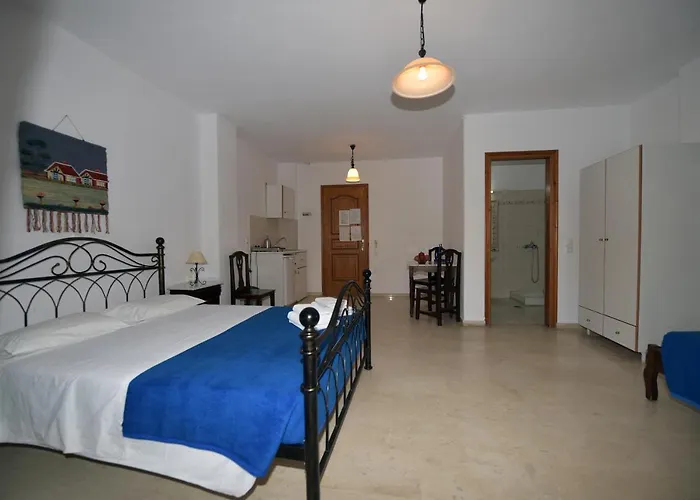 Sunflower Kamari (Santorini)